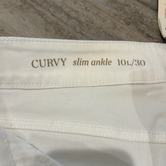 NWT Talbots Curvy Fit Slim Ankle Jean White Size 10L - Picture 9 of 11
